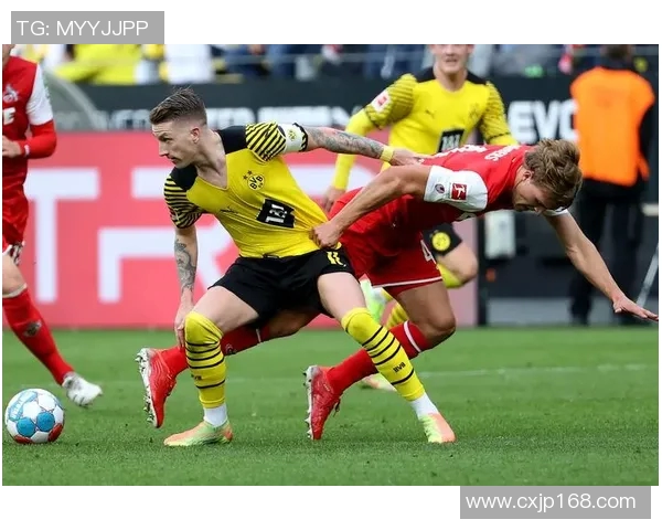 多特蒙德与柏林联合激战正酣比分直播全程跟踪分析