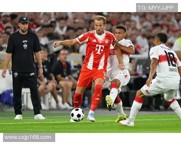 德甲激战汉诺威迎战门兴双方争夺关键积分之战 德甲激战汉诺威迎战门兴双方争夺关键积分之战