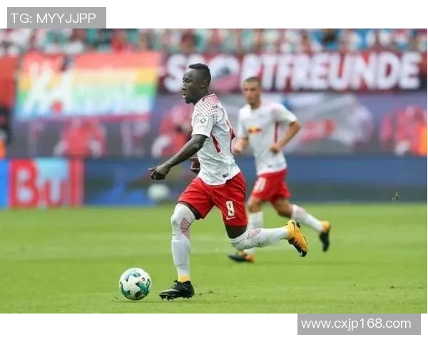 朗斯与尼奥尔历史交锋回顾及两队发展历程分析