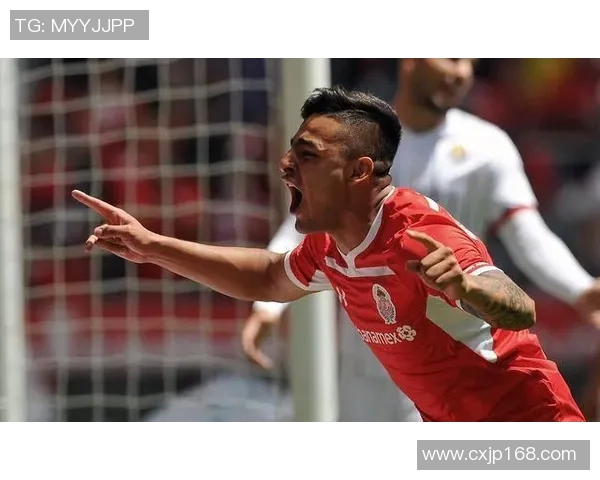 普马斯与华雷斯激战正酣谁能在这场较量中笑到最后