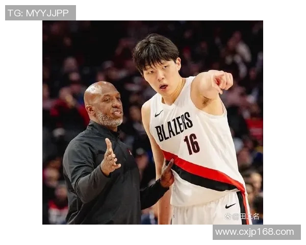 腾讯开拓者与爵士队的精彩对决分析及赛季展望