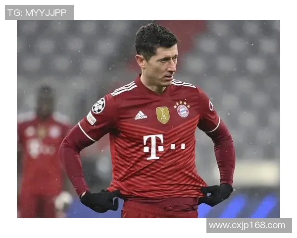 秋明队与莫斯科中央的激烈对决引发足球迷热议与期待 秋明队与莫斯科中央的激烈对决引发足球迷热议与期待